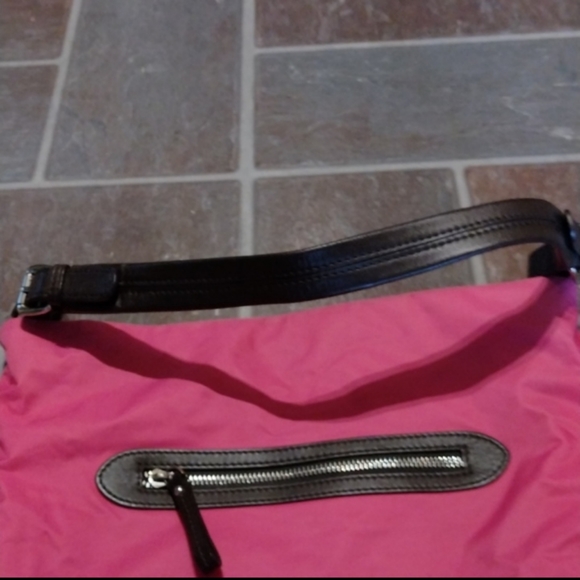 Danier leather pink and gold shoulder bag - Picture 8 of 11